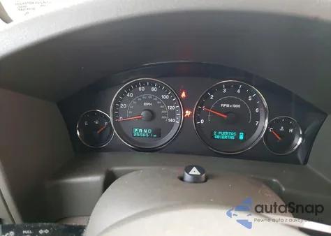 2006 Jep Commander из США, поврежденный, VIN 1J8HG48N26C167207